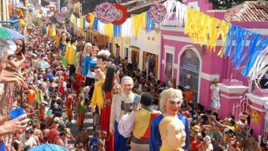 Carnaval giant dolls recife