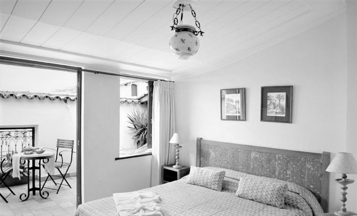 Room at Villa Bahia in Black and White.